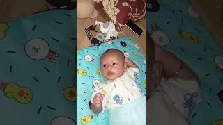 Baby Bobonya Ga Mau Pake Bantal
