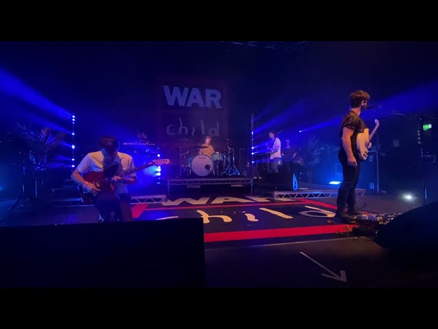 Foals Neptune War child London 17.02.2020 class=