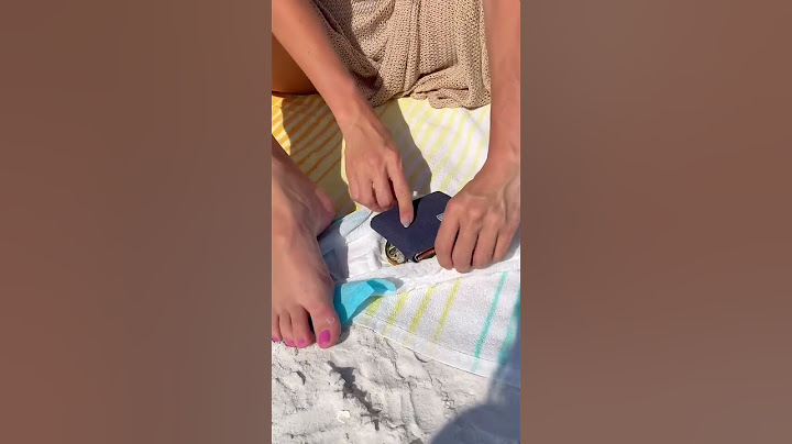 The beach hack EVERYONE needs to know🌊💩