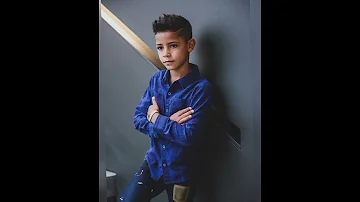 بابا أنا عايز فلوس كريستيانو جونيور 