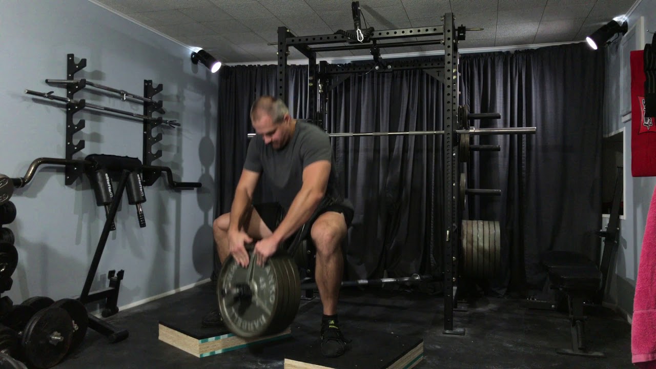 2018 09 07 Landmine Belt Squat 180xMyoReps YouTube