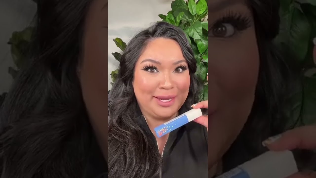 LET'S TRY THIS BLUE LIPSTICK!