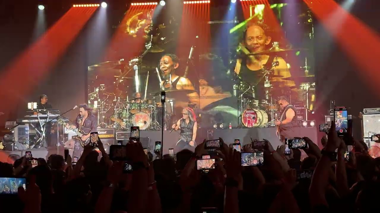 Barbarik - Blues Ular Sawa feat Eddie & Black [Live @OdeonKL 12/2025] 