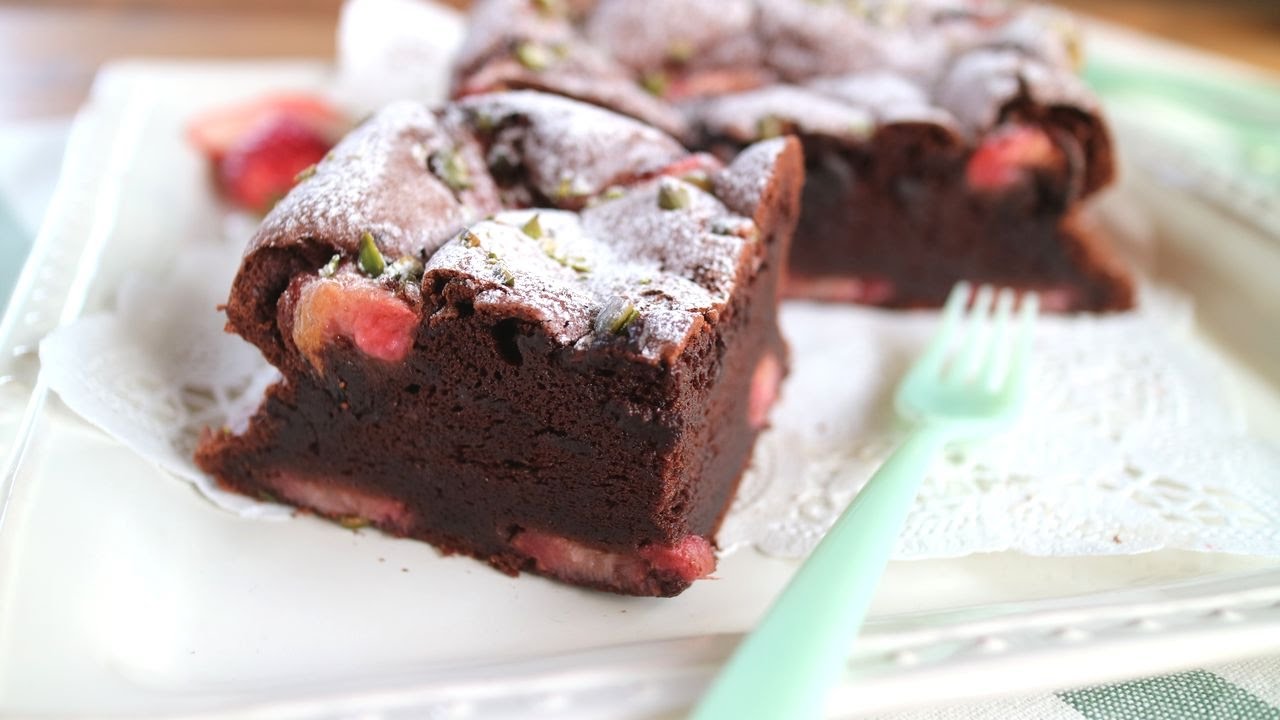 Strawberry Gateau au Chocolat セミドライ苺で作る濃厚ストロベリー
