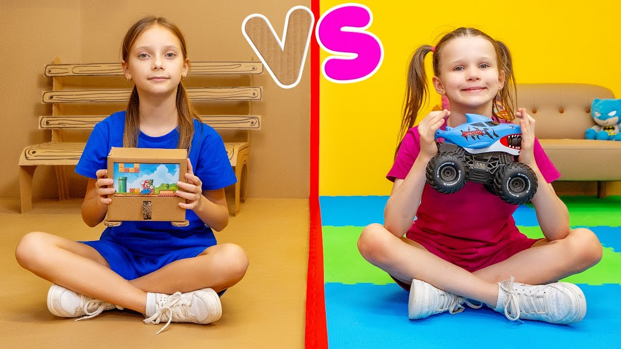 Стефи выбирает: картон или яркие игрушки? 📦🦄