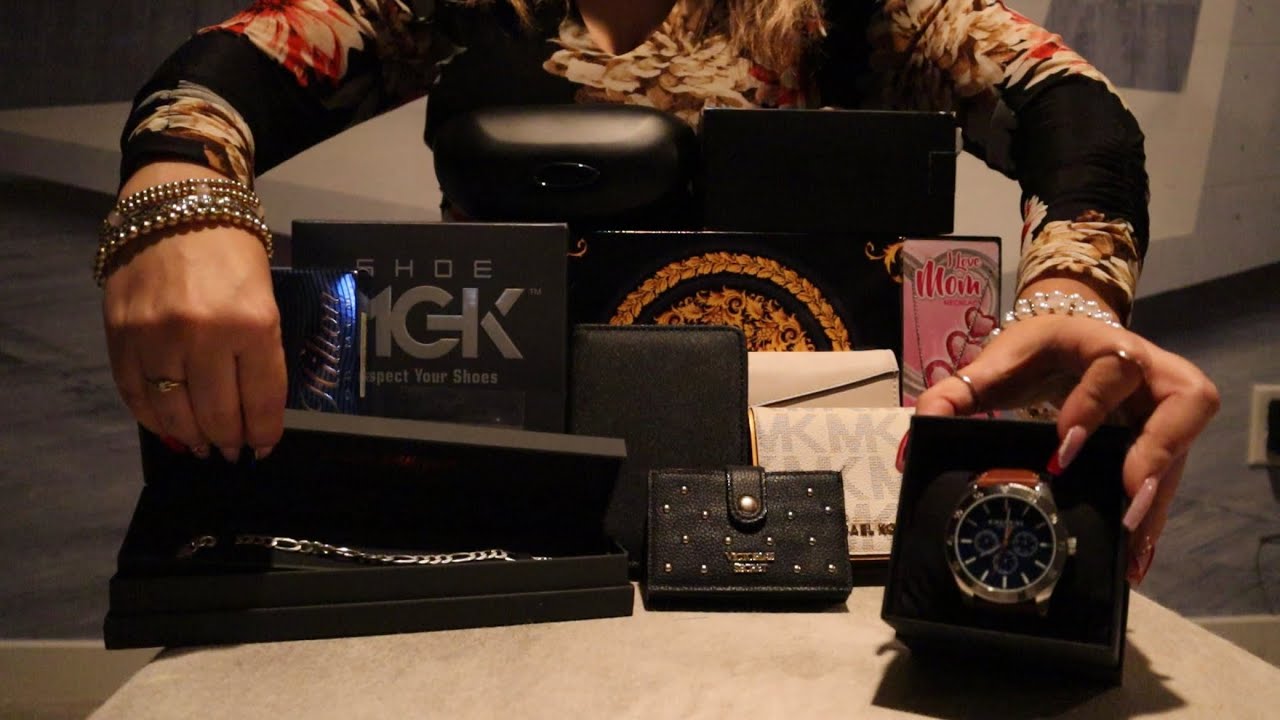 ASMR Sales Lady Roleplay | Relaxing Nails Tapping Sounds, Different Object Sounds & Tingles💆🏻‍♀️