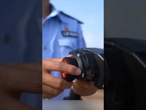 روبوت الإنقاذ البحري يعمل بإستخدام تقنية التحكم عن بعد ويساعد في إنقاذ الغريق في الصين