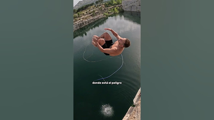 ¿Cómo empezar a hacer acrobacias al agua? En 50 segundos