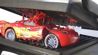 RC Car Lightning McQueen vs Sandwich Grill
