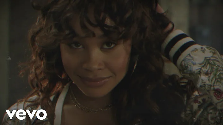 Evvie McKinney - Bring The Whole Hood (Lyric Video)