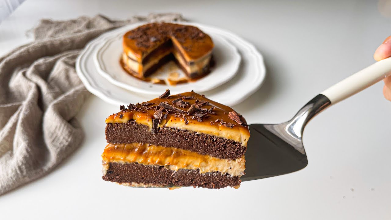 No Flour, No Baking, 20 minutes Chocolate Cake with Caramel