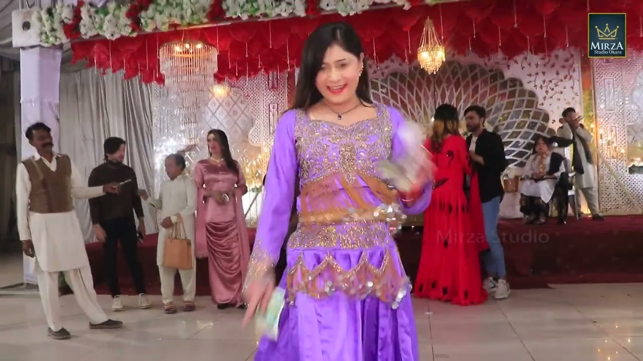 Munni Jan //  Lehnga Lahori New Song 2025//Mirza Studio Okara