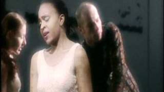 Da "Dido and Aeneas"   di Sasha Waltz Wealth