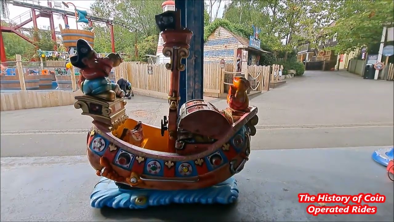 Детский аттракцион на катере с монетоприемником Ital Resina 2010-х годов — Галеон