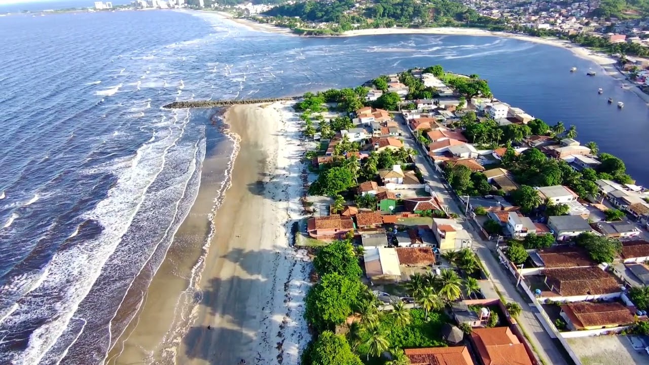 Praia de São Miguel em Ilhéus 🌴 🌴 🌴