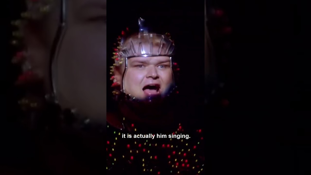 In THE RUNNING MAN (1987)...