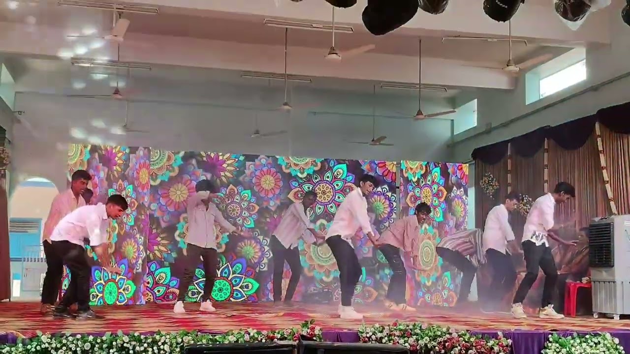 School day vibes 😉😁