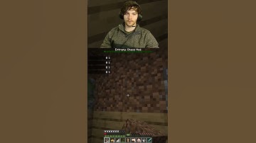 Doesn’t look brand new… | Minecraft with Chaos Mod | Twitch: ChunksterChunkus