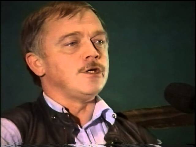 在 YouTube 上观看 Karel Kryl, Plaváček. Liberec 1989 在 YouTube 上观看 Karel Kryl, Plaváček. Liberec 1989