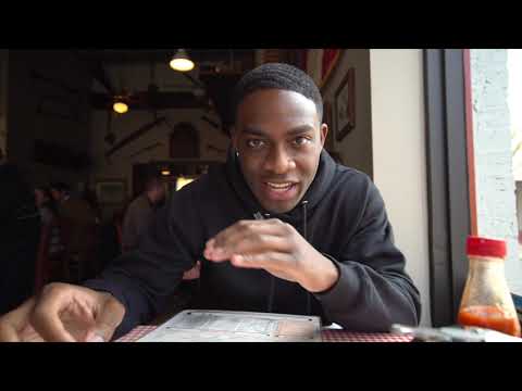 Video: Atsauksme: Cowfish Sushi Burger Bar - Universal CityWalk