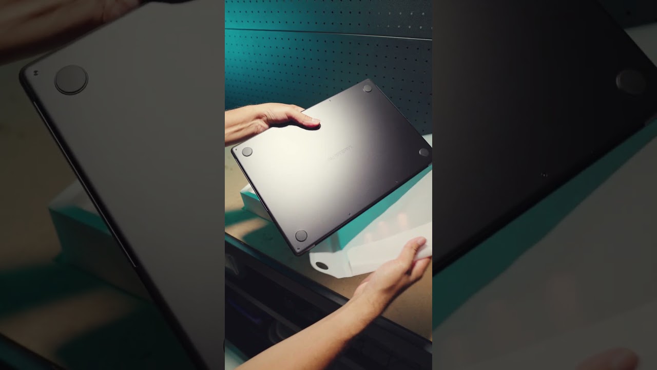 Unbox Macbook Pro M4 16" 