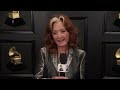 Capture de la vidéo Bonnie Raitt One-On-One Interview | 2022 Grammys