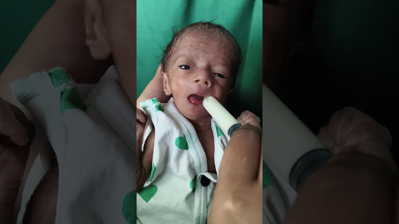 Hungryy Baby feeding 🍼
