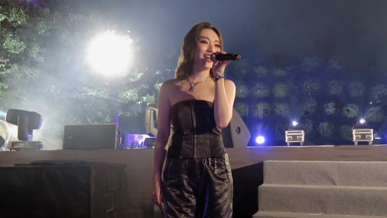 閻奕格 嘉義光織影舞藝術展 20251010 #愛上現在的我 #不跟風的勇敢 #youandi  #也可以