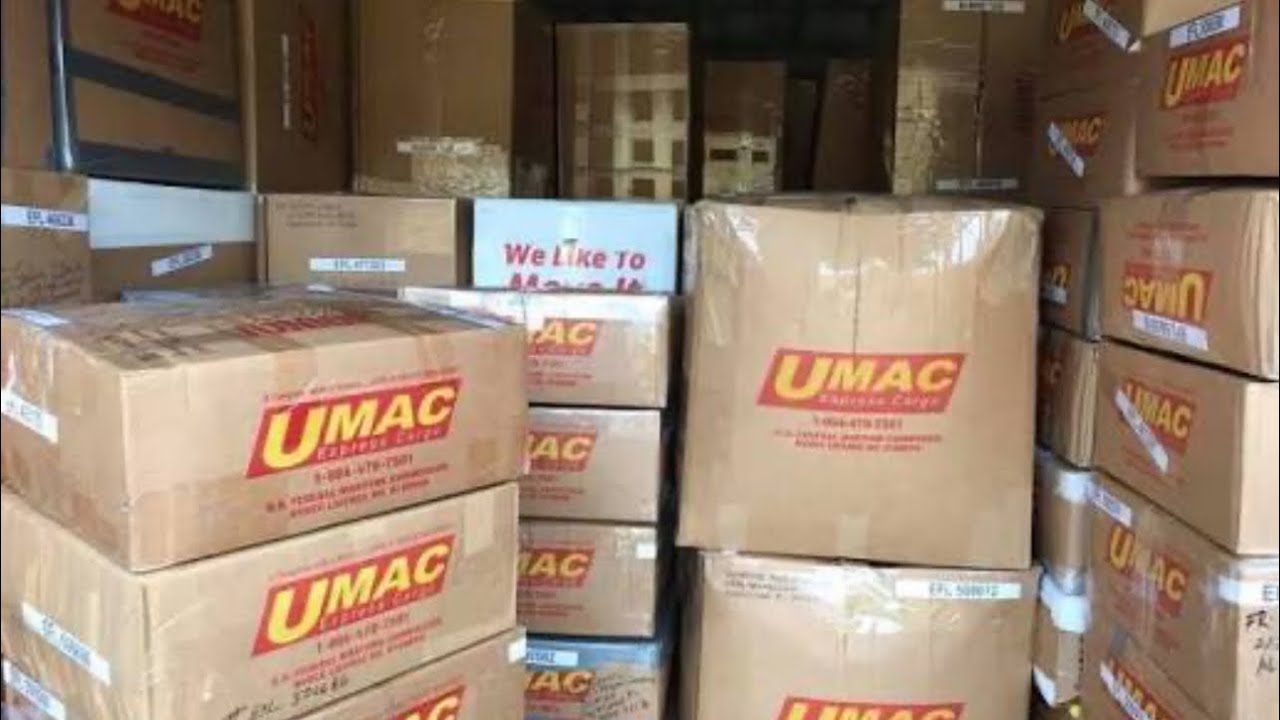 BALIKBAYAN BOX HUMABOL BAGO ANG PASKO KAYA HAPPY ANG MERONG PARCEL #mabethslotsvlog #balikbayanbox 