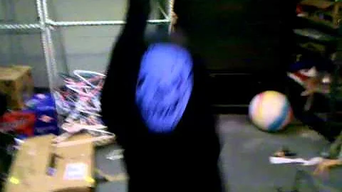 Scary person danceing DONT WATCH!!!!!!!!