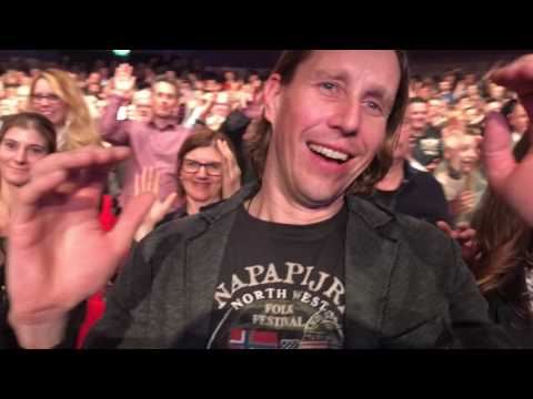 Thommy Ten & Amélie van Tass - MANNEQUIN CHALLENGE in Villach