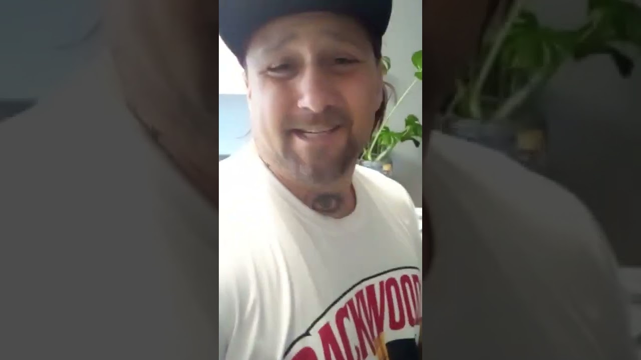 2012 Harley-Davidson fuel disconnect fuel leak o-ring replacement the easy way.