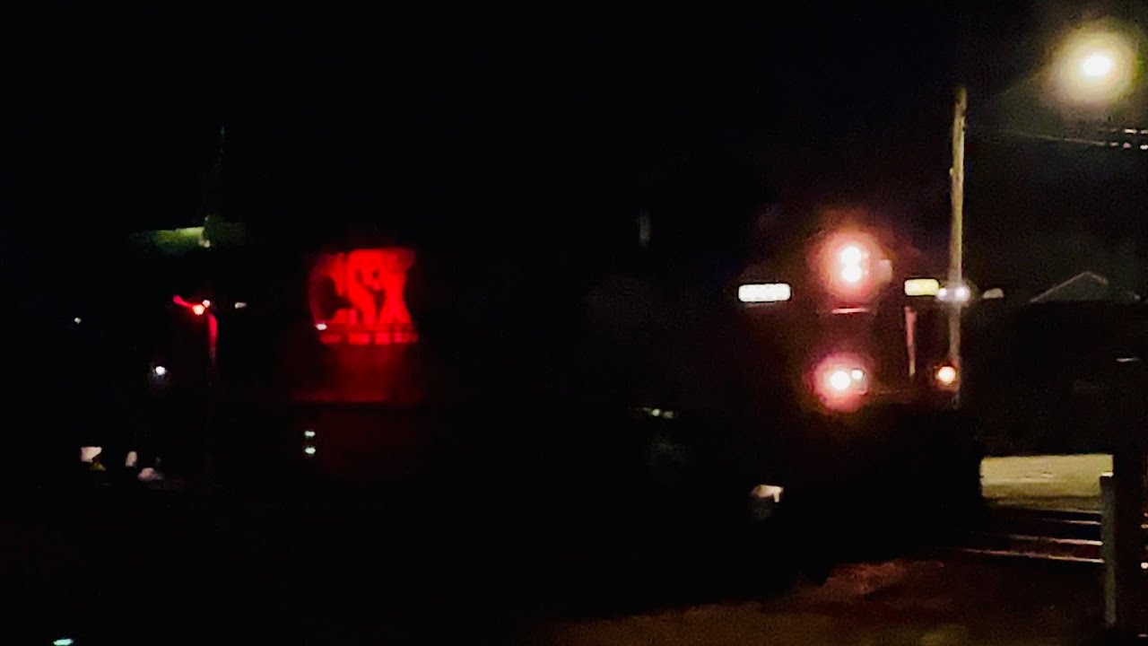 Early morning CSX covered hoppers heading northbound Stevenson