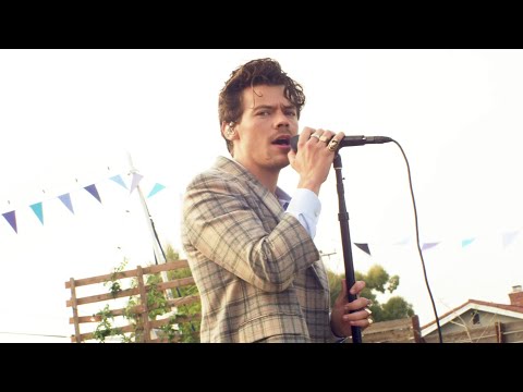 Harry Styles - Watermelon Sugar Live At iHeartRadio Jingle Ball 2020 (Best Quality)