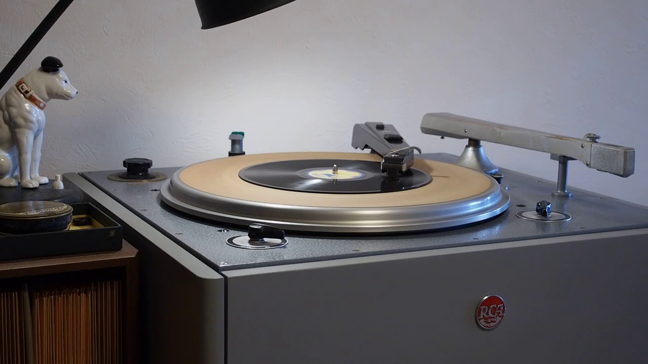 Everybody Loves My Baby / Earl Hines and his Orchestra camera iphone 8 plus apk