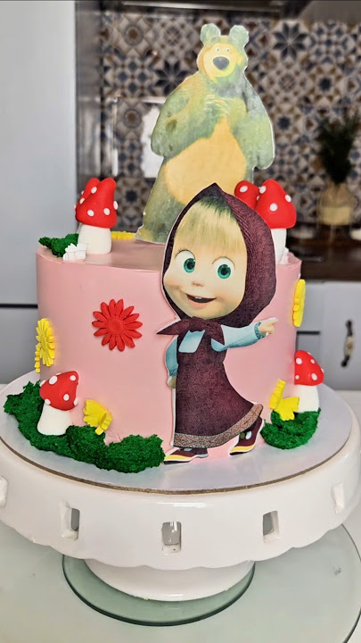 Who’s your favorite—Masha or the Bear? Tell me below! 👇🐻 #mashaandthebear #cake #cakedecoration