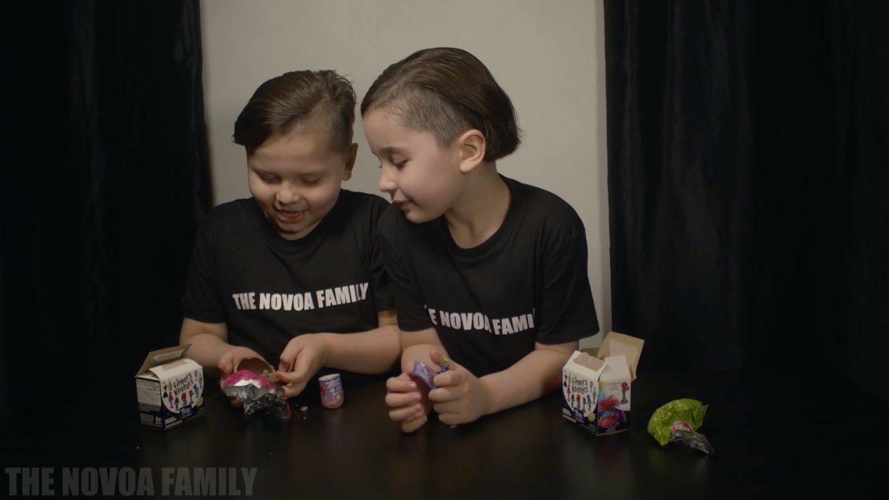 Trolls Surprise Eggs - THE NOVOA TWINS