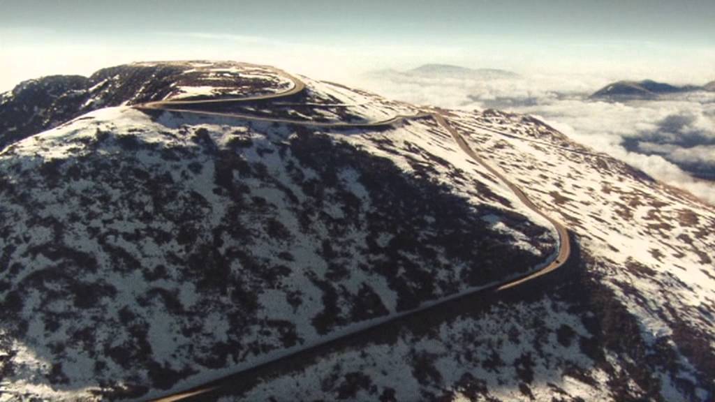 Range Rover 'To The Top' TVC via Y&R - YouTube