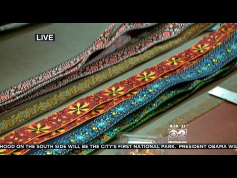 vintage-fabric-+-recycled-seatbelts-=-souldier-guitar-straps