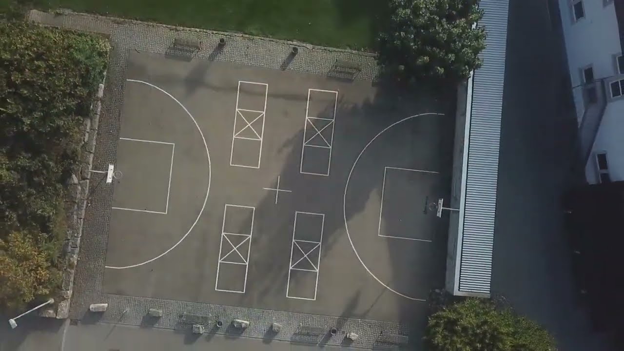 Drohnenflug Schule Schöftland 2022