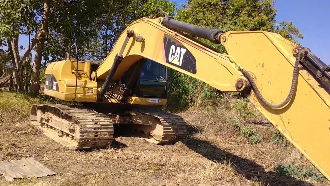 ซ่อมแบคโฮ CAT320Dระวัง สวิงรั่วทำให้เอวพังได้