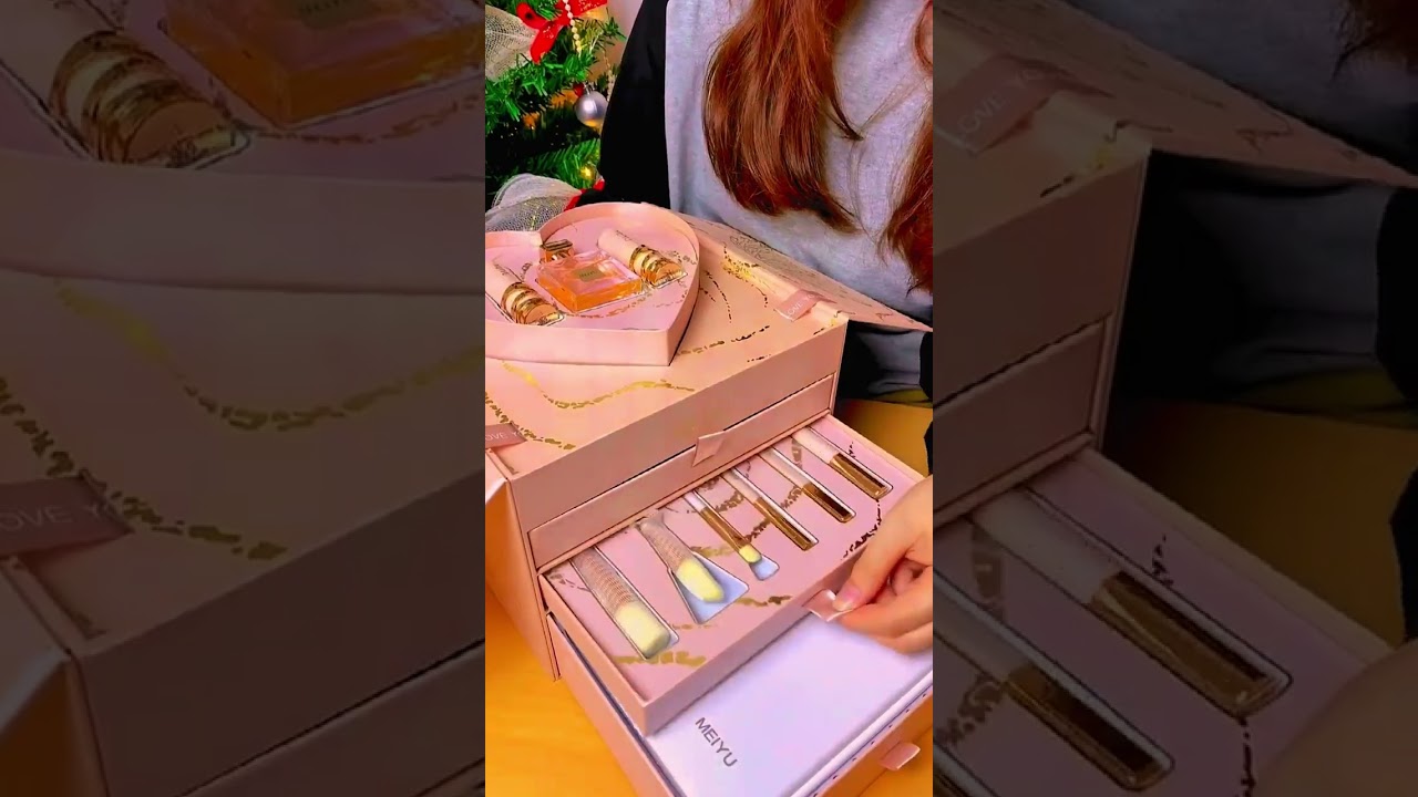 #song #bollywood #love #hindisong #makeup #apnabanaleremix #beauty #unboxing #makeupartist #makeuptu