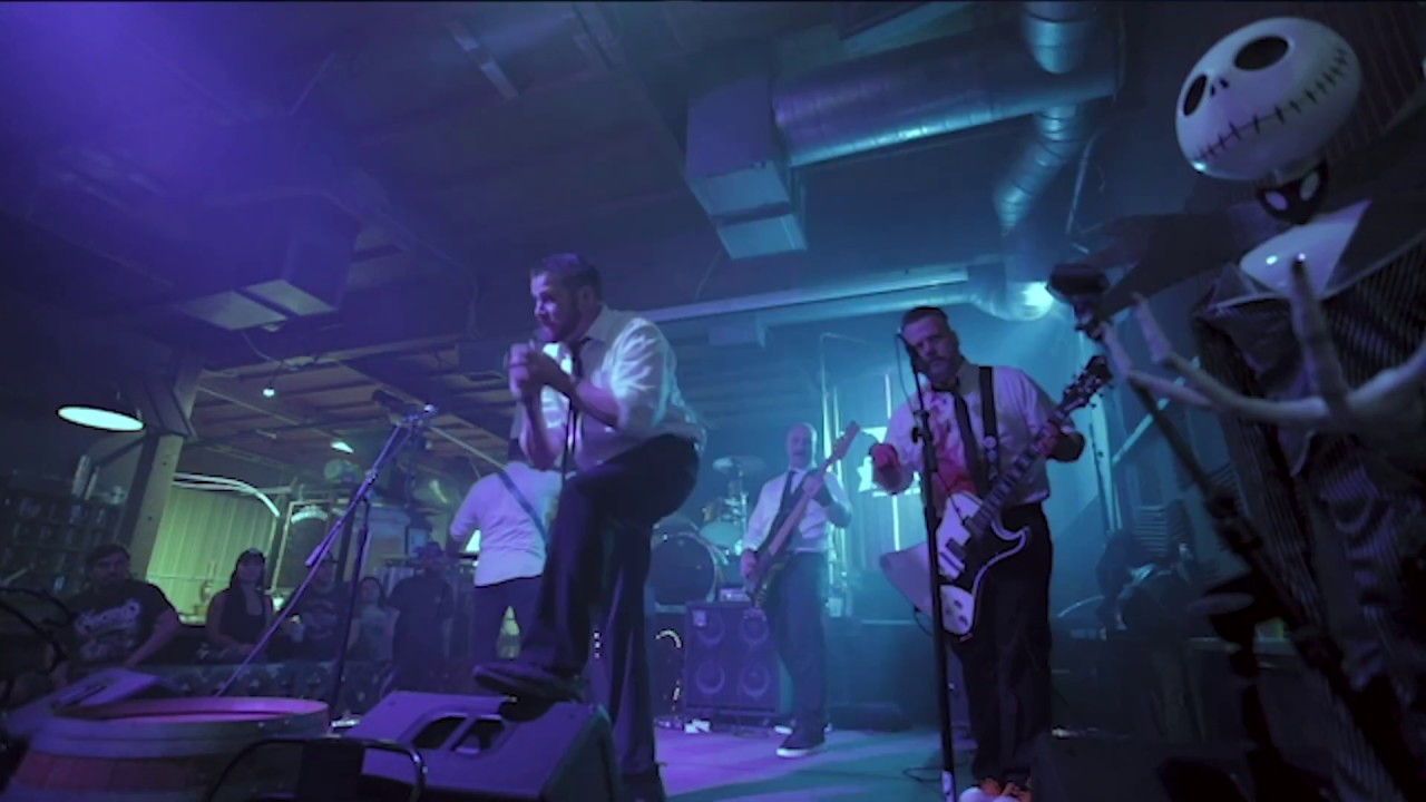 Παρακολούθηση Corporate Citizen - Not the One (Official Video) στο YouTube Παρακολούθηση Corporate Citizen - Not the One (Official Video) στο YouTube
