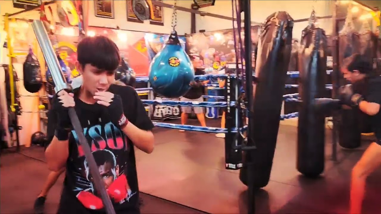 Landmine drills... Strength 💪 and Conditioning with ‎@Pearlside Boxing Coach Eiichi Jumawan 