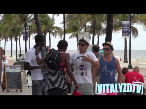 Don't Look At My Boyfriend! [Vitalyzdtv Prank]