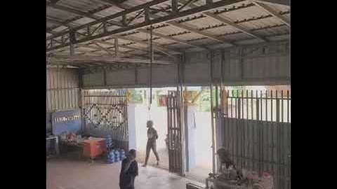 Video cảnh giác cướp dùng thuốc  dạng xịt gây mất tri giác nhằm cướp tài sản