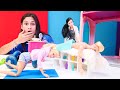 Ayşe ile Barbie videoları. Olamaaaz! Ken nerede sakatlandı! Barbie oyunları