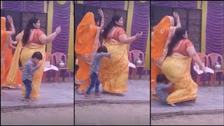 Moti Aunty Viral Ho Rahi