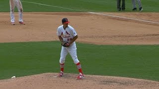 ATL@STL: Cishek debuts in the 8th for the Cardinals