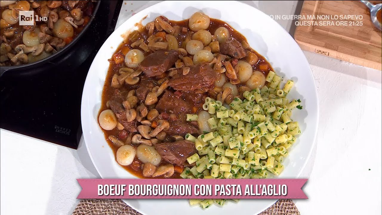 Boeuf bourguignonne con pasta all'aglio - È sempre mezzogiorno 16/02/2022